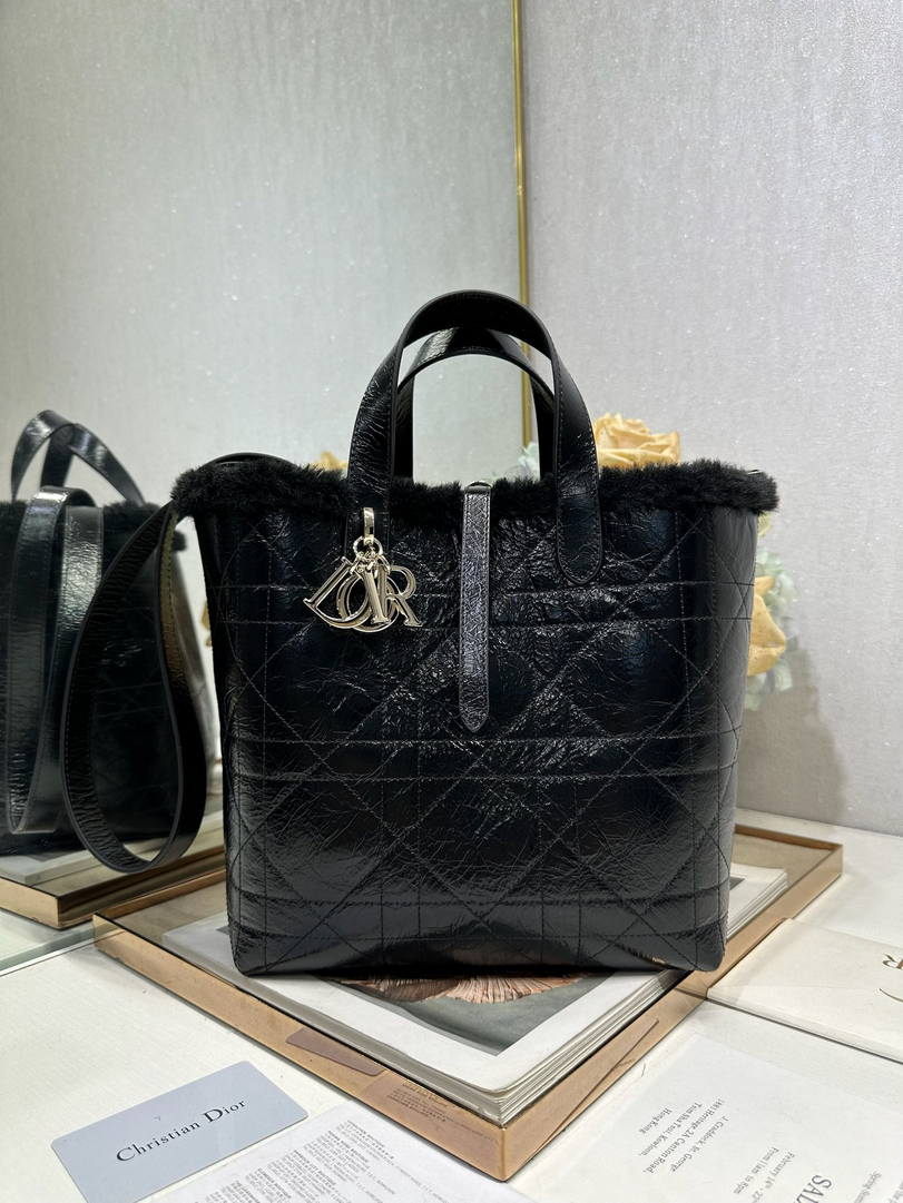 Dior M2836 Medium Dior Toujours Bag Black Macrocannage Crinkled Calfskin and Merino Wool