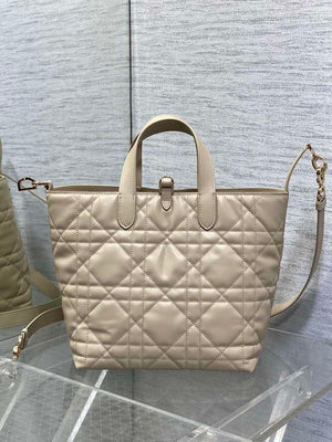 Dior M2836 Medium Dior Toujours Vertical Tote Bag Apricot Macrocannage Calfskin - Default Title - View 4