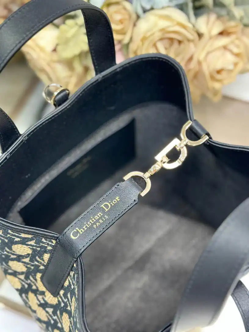 Dior M2835 Small Dior Toujours Vertical Tote Bag Black tweed embroidered diamonds