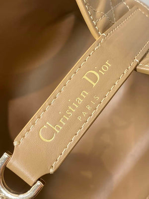 Dior M2836 Medium Dior Toujours Vertical Tote Bag Sand Macrocannage Calfskin - Default Title - View 6