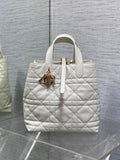 Dior M2836 Medium Dior Toujours Vertical Tote Bag White Macrocannage Calfskin