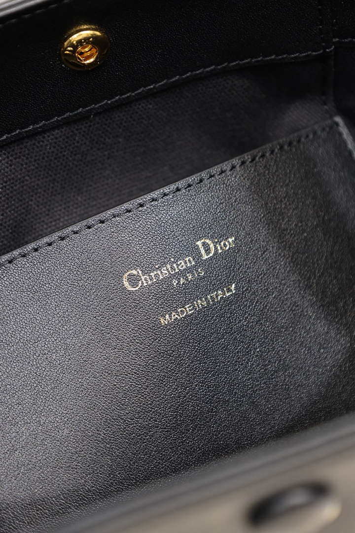 Dior M2840 Black Dior Oblique Jacquard and Smooth Calfskin