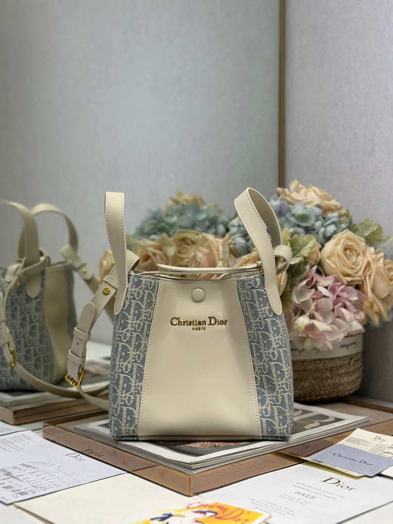 Dior  M2840 Small Signature Bucket Bag Blue Dior Oblique Chambray with Raffia Effect and Light Biscuit Smooth Calfskin