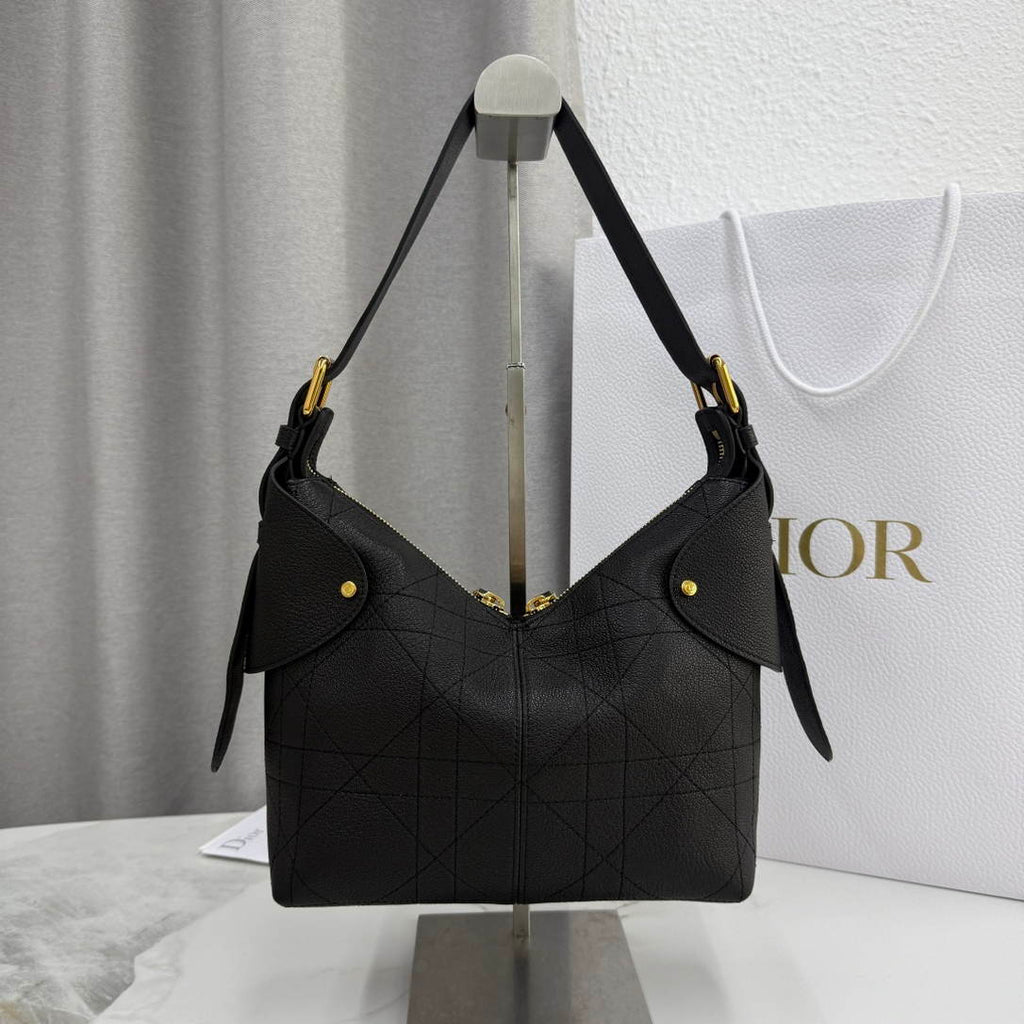 Dior M2845 Small Dior Voyage Bag Black Flat Macrocannage Grained Calfskin