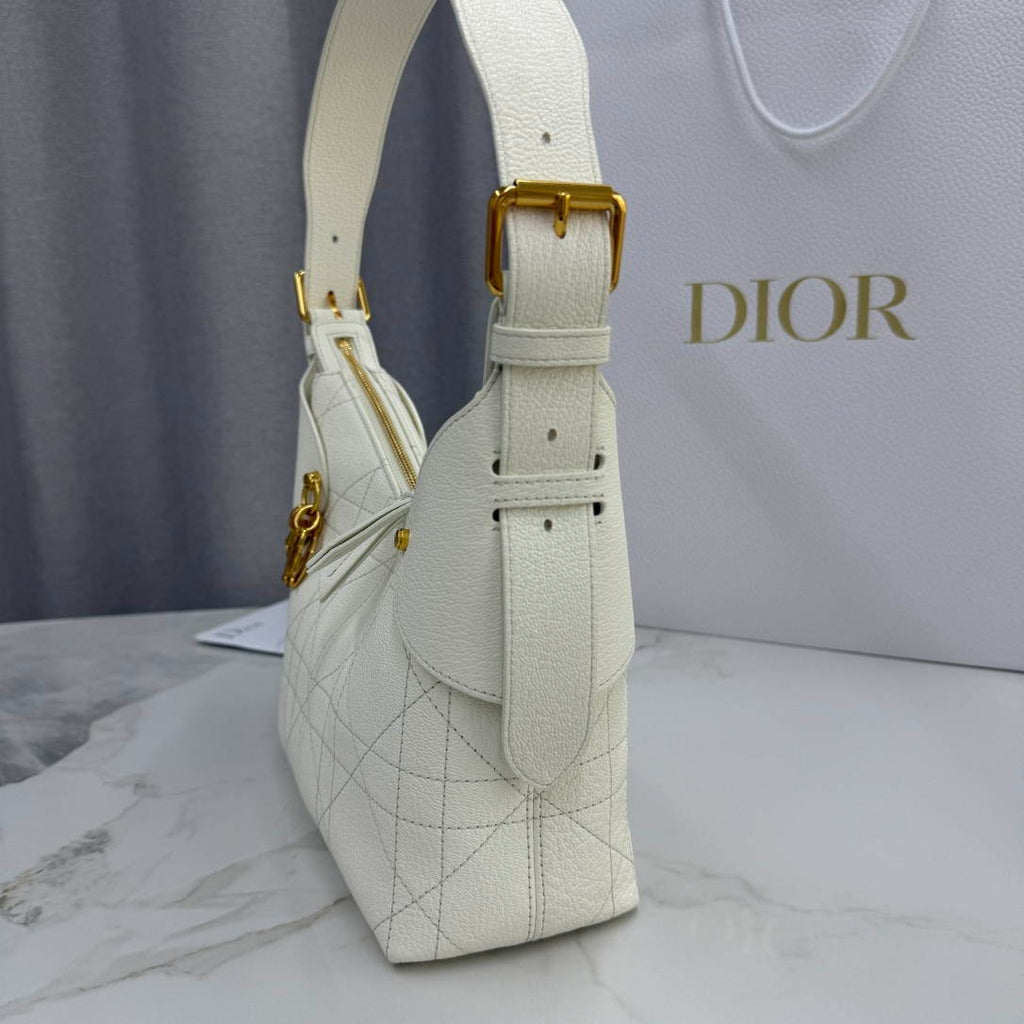 Dior M2845 Small Dior Voyage Bag White Flat Macrocannage Grained Calfskin