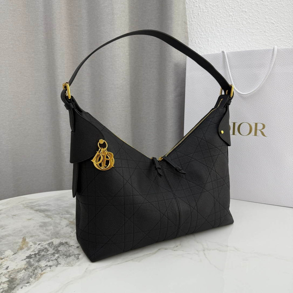 Dior M2847 Large Dior Voyage Bag Black Flat Macrocannage Grained Calfskin Black