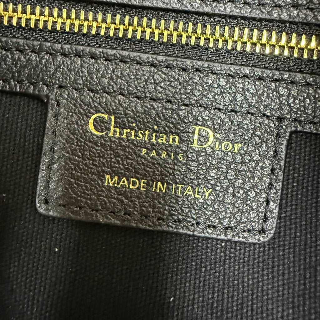 Dior M2847 Large Dior Voyage Bag Black Flat Macrocannage Grained Calfskin Black