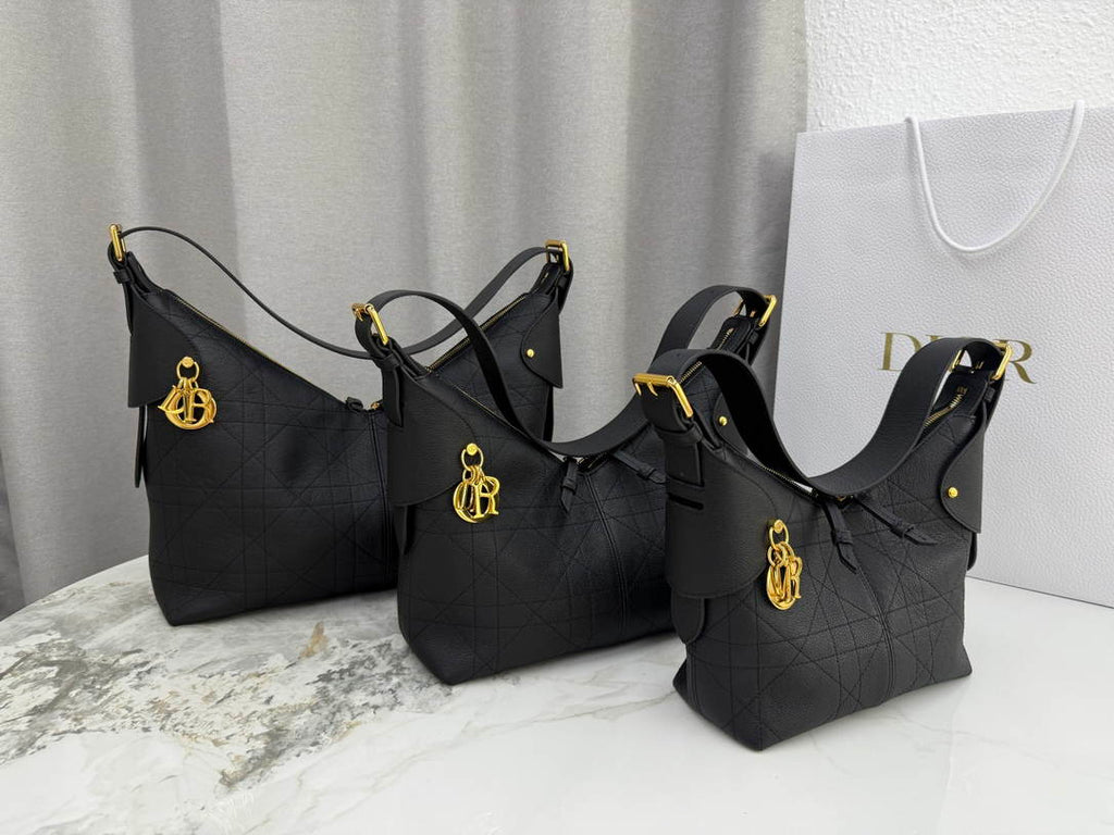 Dior M2847 Large Dior Voyage Bag Black Flat Macrocannage Grained Calfskin Black