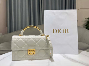 Dior M4402 Medium Dior Ange Bag White Macrocannage Calfskin - Default Title - View 1