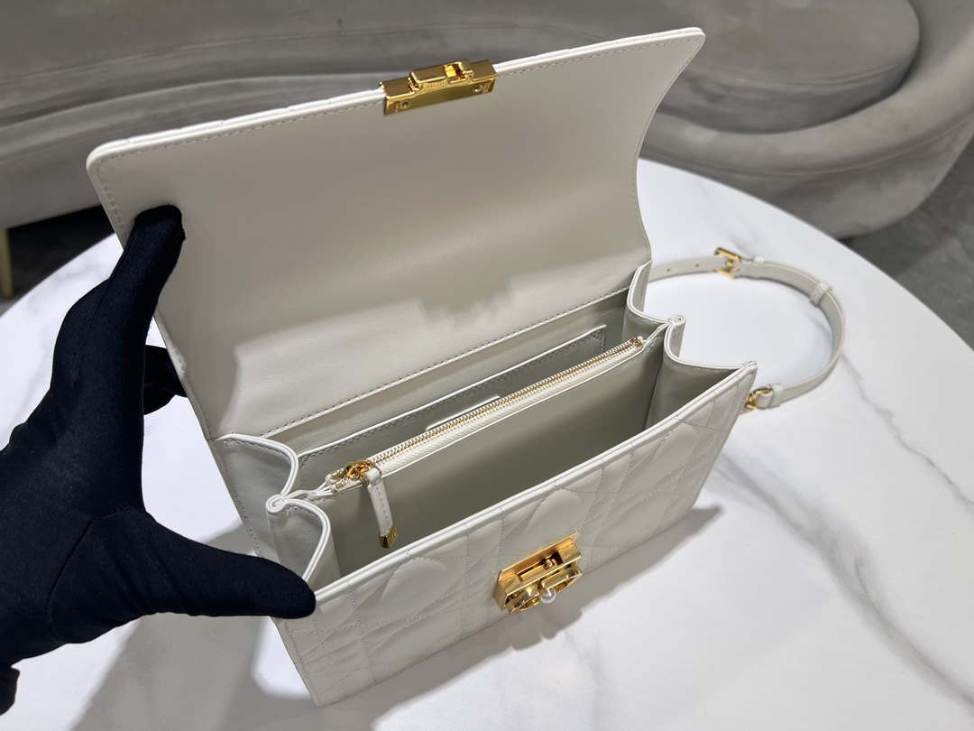 Dior M4402 Medium Dior Ange Bag White Macrocannage Calfskin - Default Title - View 4