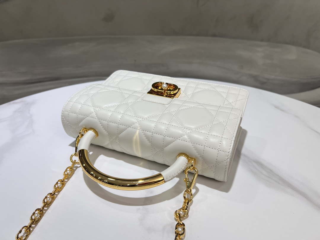 Dior M4402 Medium Dior Ange Bag White Macrocannage Calfskin - Default Title - View 8