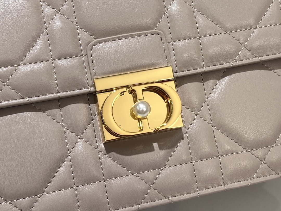 Dior M4402 Medium Dior Ange Bag Pink Macrocannage Calfskin