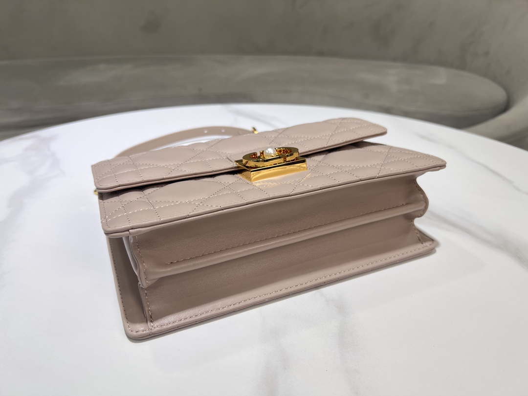 Dior M4402 Medium Dior Ange Bag Pink Macrocannage Calfskin