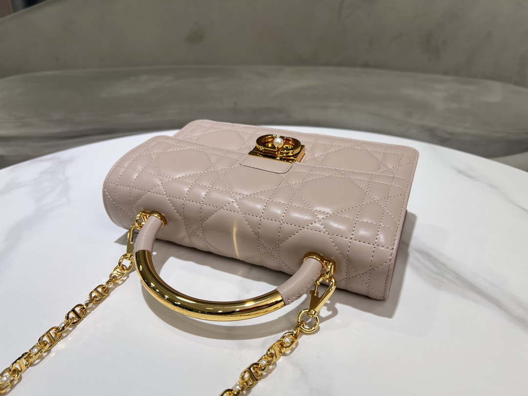 Dior M4402 Medium Dior Ange Bag Pink Macrocannage Calfskin