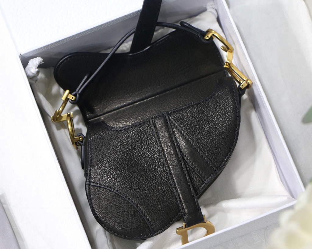 Dior M6008 Bag Saddle Super Mini Bag Cowhide Leather Black