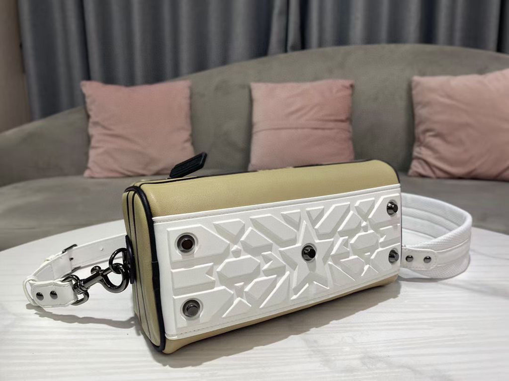 Dior M6202 Medium Vibe Zip Bowling Bag Apricot