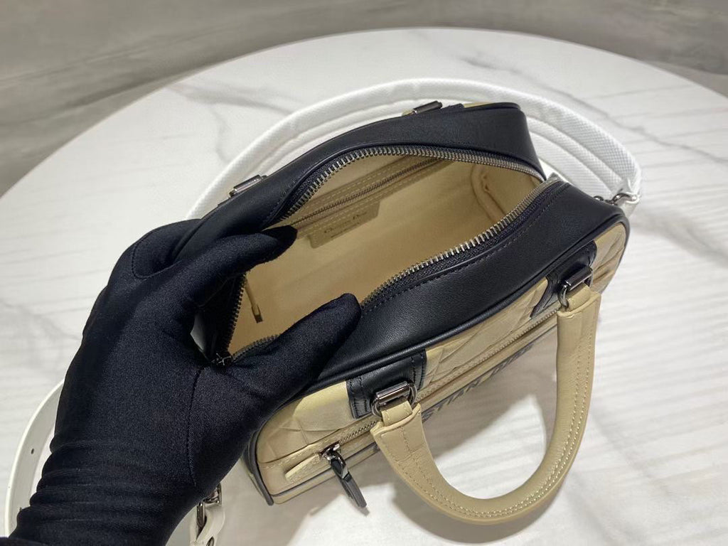 Dior M6202 Medium Vibe Zip Bowling Bag Apricot