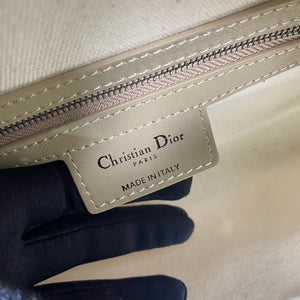 Dior M6202 Medium Vibe Zip Bowling Bag Apricot - Default Title - View 9