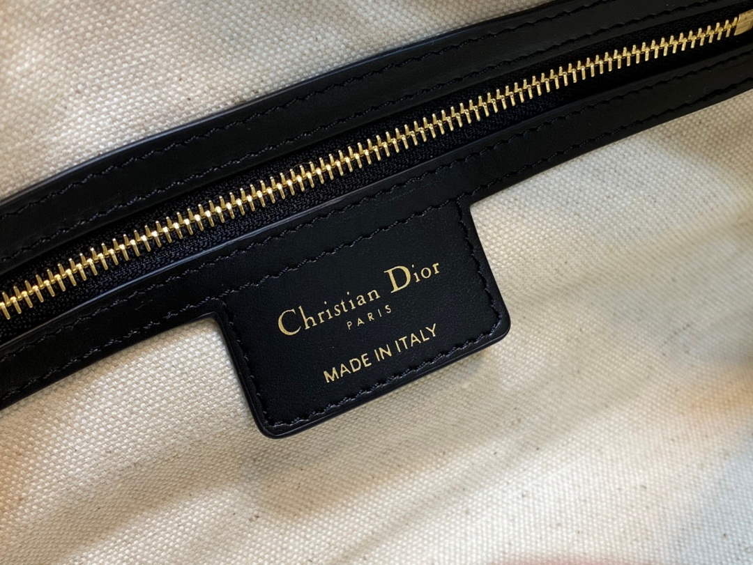 Dior M6209 Small Vibe Zip Bowling Bag Black and White Smooth Calfskin