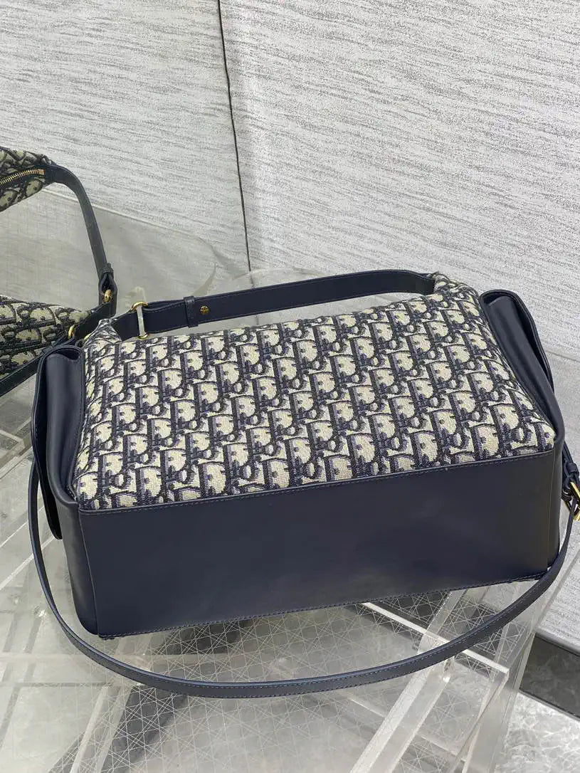 Dior M6322 Large D-Dream Bag Blue Dior Oblique Jacquard and Smooth Calfskin