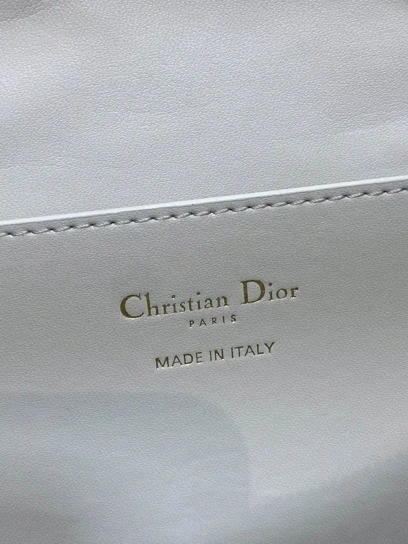 Dior M6322 Large D-Dream Bag White Macrocannage Lambskin