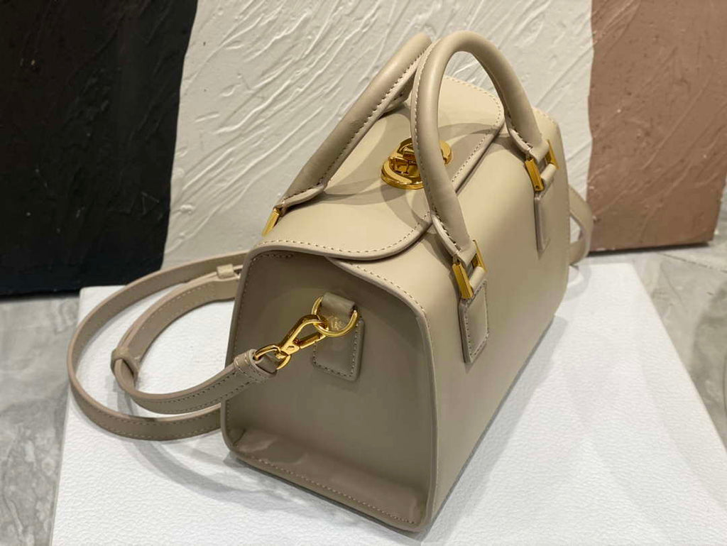 Dior M8671UBEQ_M900 Small Boston bag Beige box Calfskin