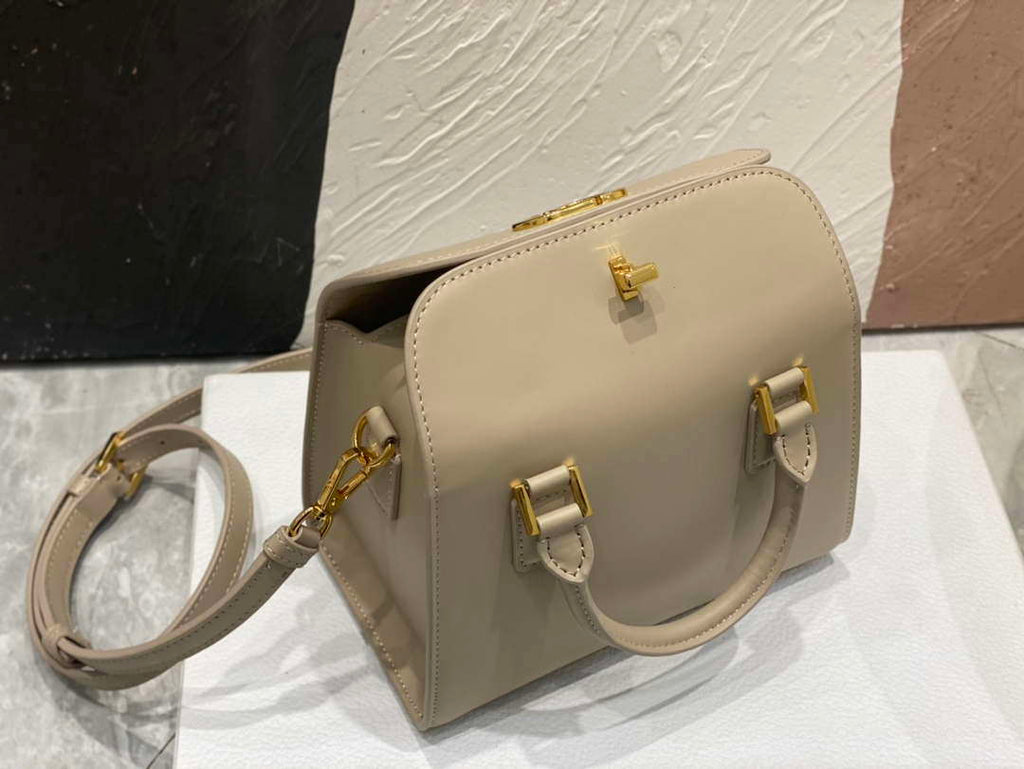 Dior M8671UBEQ_M900 Small Boston bag Beige box Calfskin