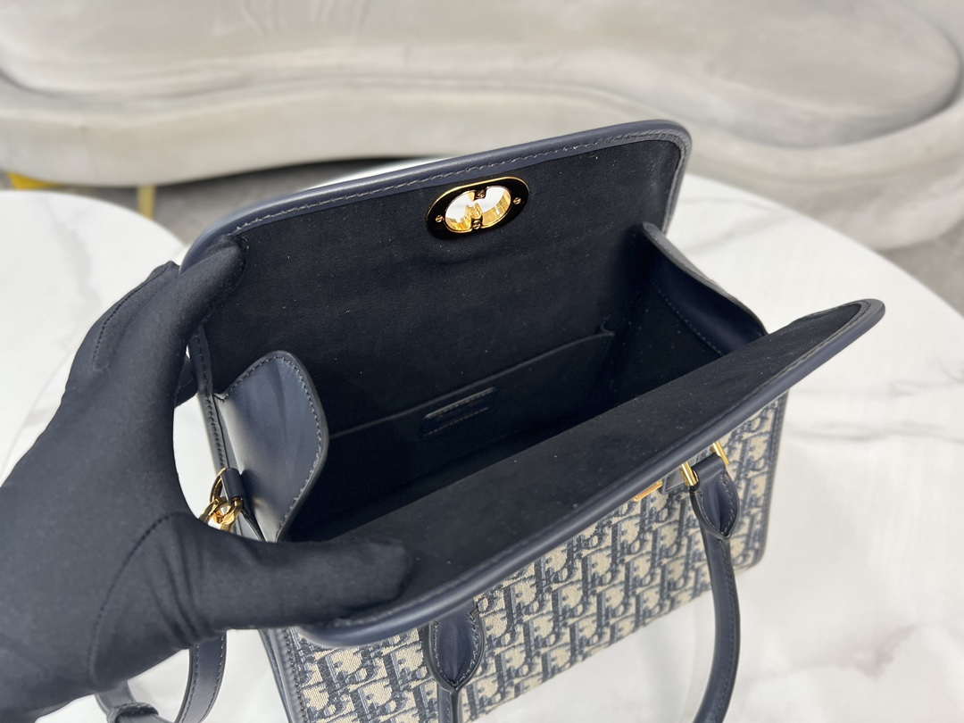 Dior M8675 Medium Boston bag Navy blue box Oblique Embroidery and Smooth Calfskin