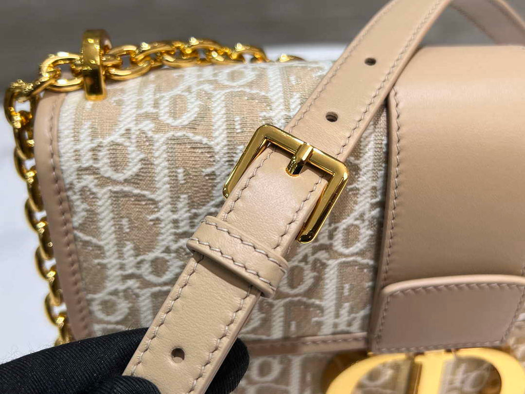 Dior M9208 30 Montaigne Bag with Chain Dior Oblique Jacquard and Natural Smooth Calfskin