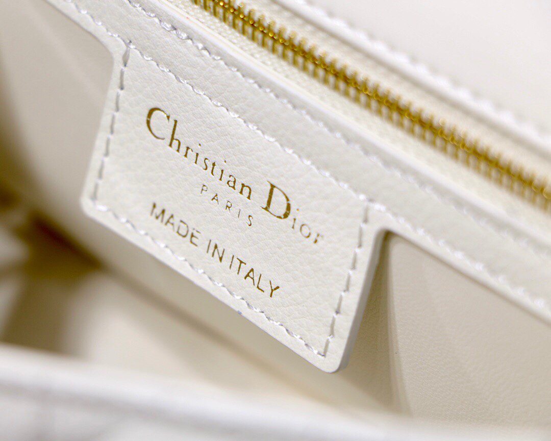 Dior M9241 Dior Small Dior Caro Bag White - luxibagsmall