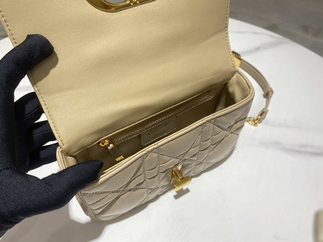 Dior M9241 Small Quilted Macrocannage Calfskin Yellow - Default Title - View 7
