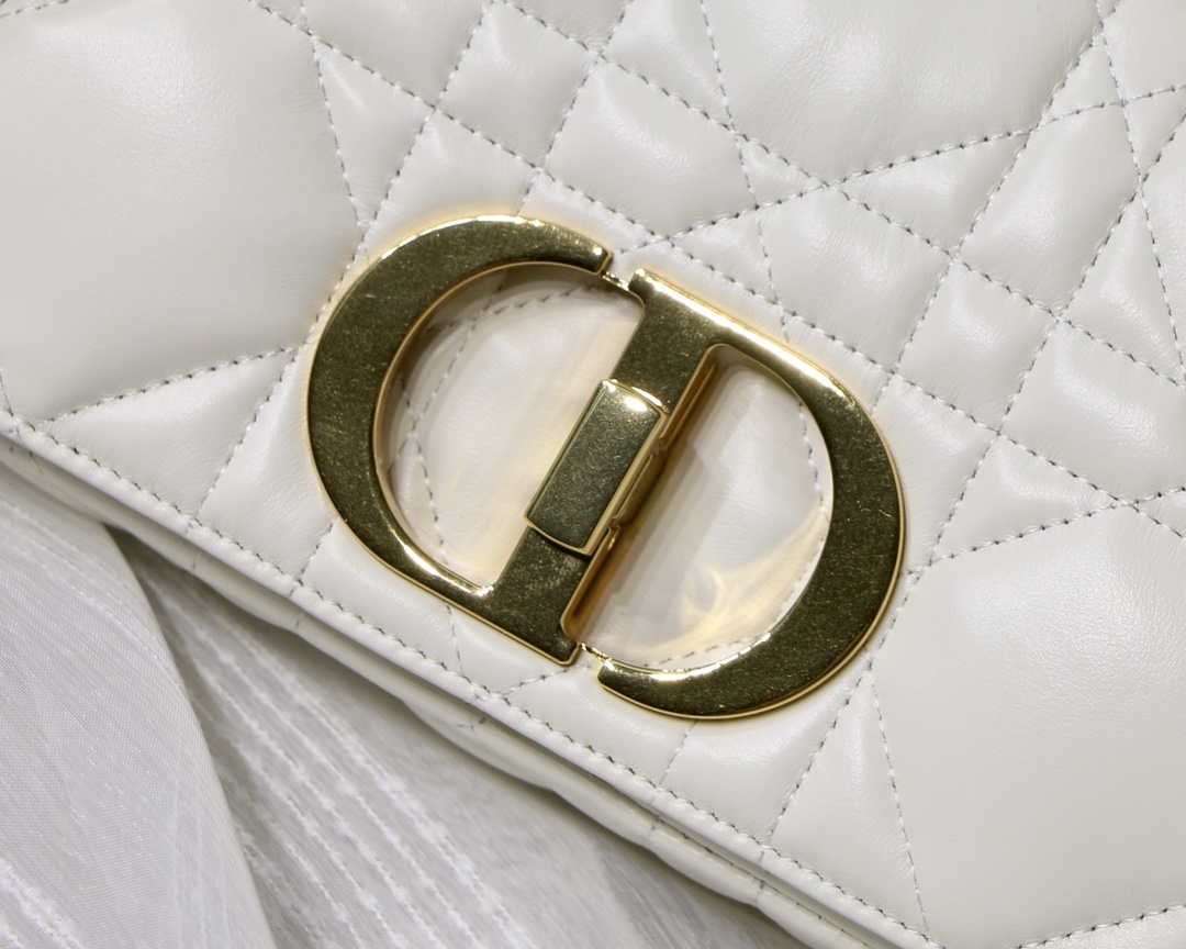 Dior M9241 Small Quilted Macrocannage Calfskin White