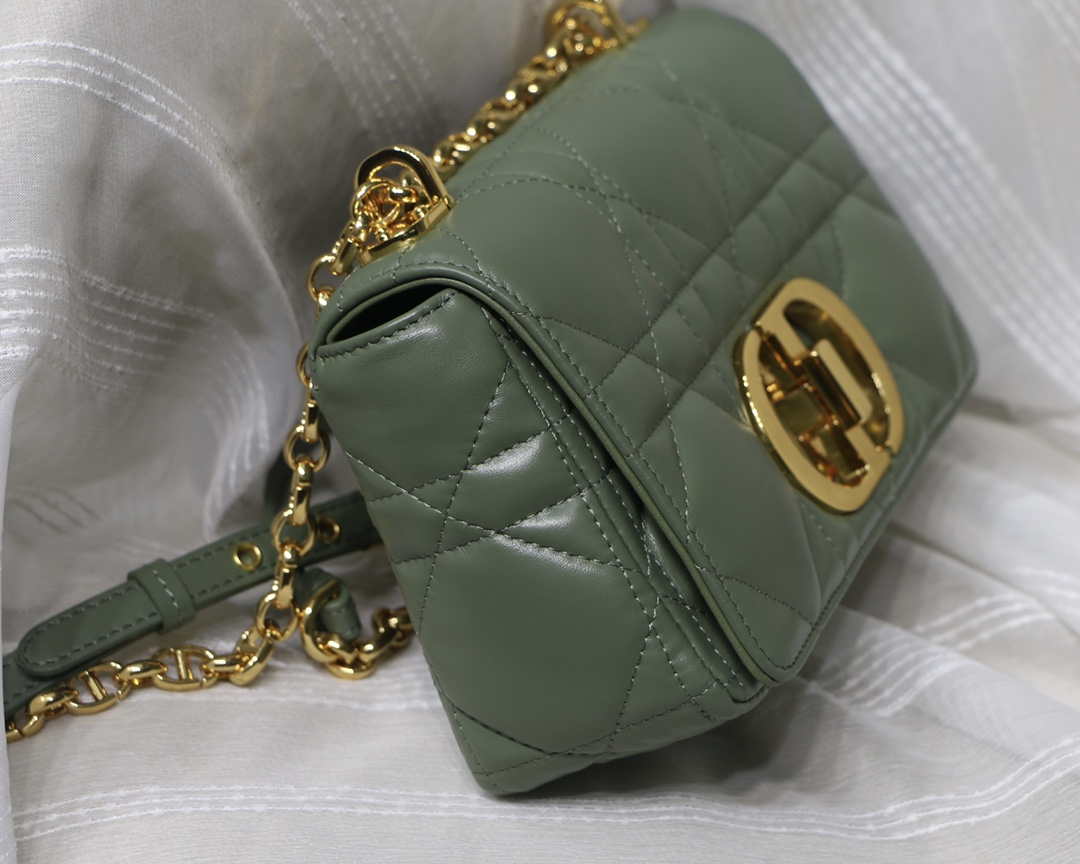 Dior M9241 Small Quilted Macrocannage Calfskin Green