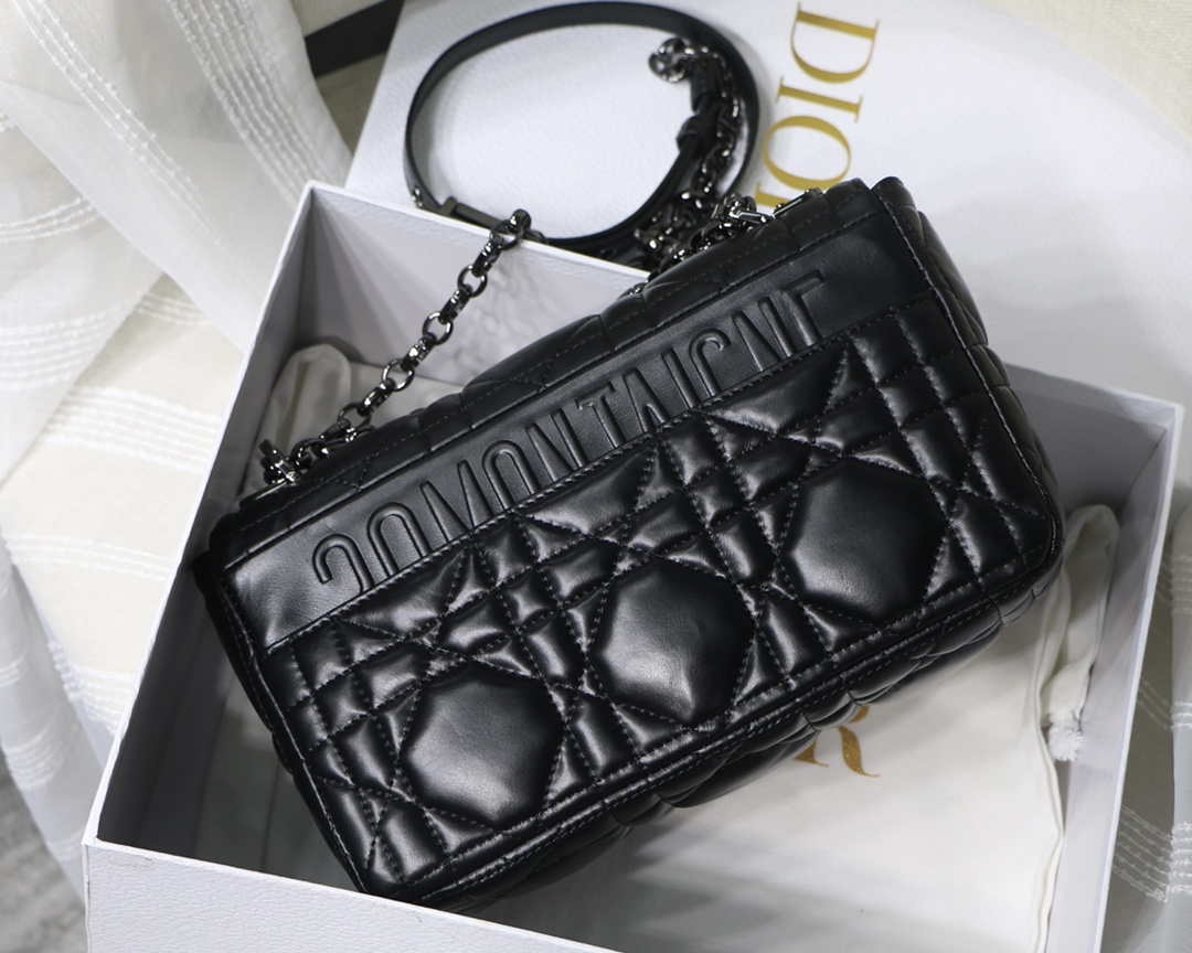 Dior M9242 Medium Quilted Macrocannage Calfskin Black