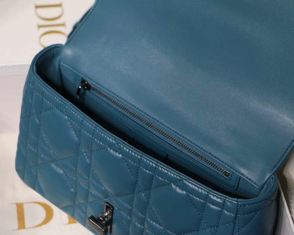Dior M9242 Medium Quilted Macrocannage Calfskin Lake Blue