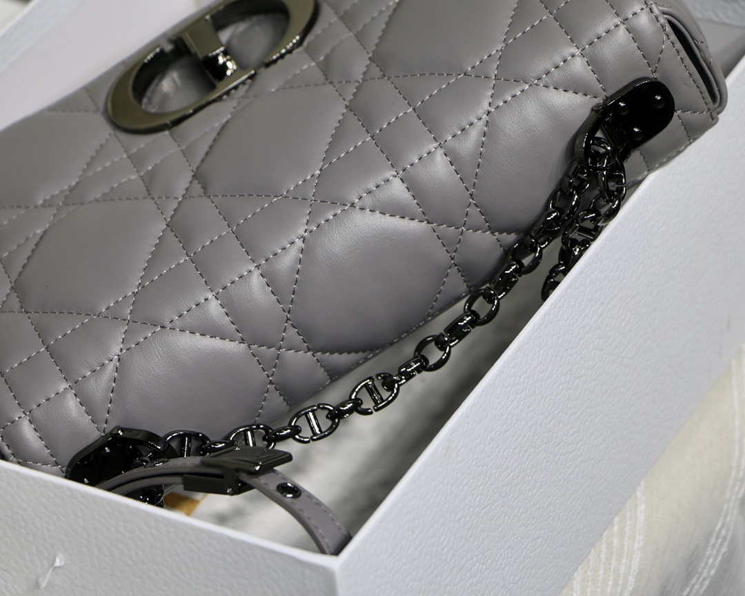 Dior M9242 Medium Quilted Macrocannage Calfskin Gray