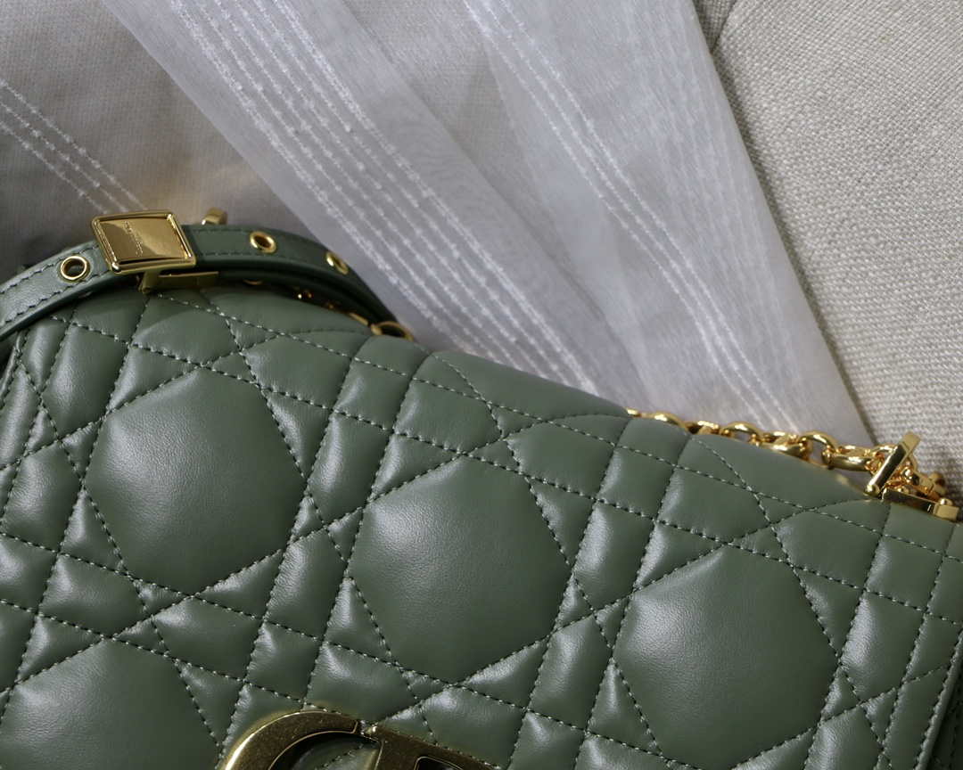 Dior M9242 Medium Quilted Macrocannage Calfskin Green