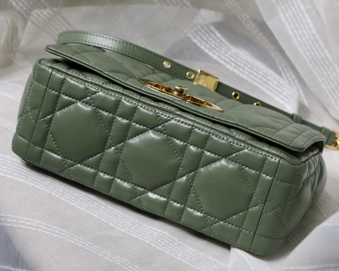 Dior M9242 Medium Quilted Macrocannage Calfskin Green - Default Title - View 7