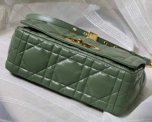 Dior M9242 Medium Quilted Macrocannage Calfskin Green - Default Title - View 7