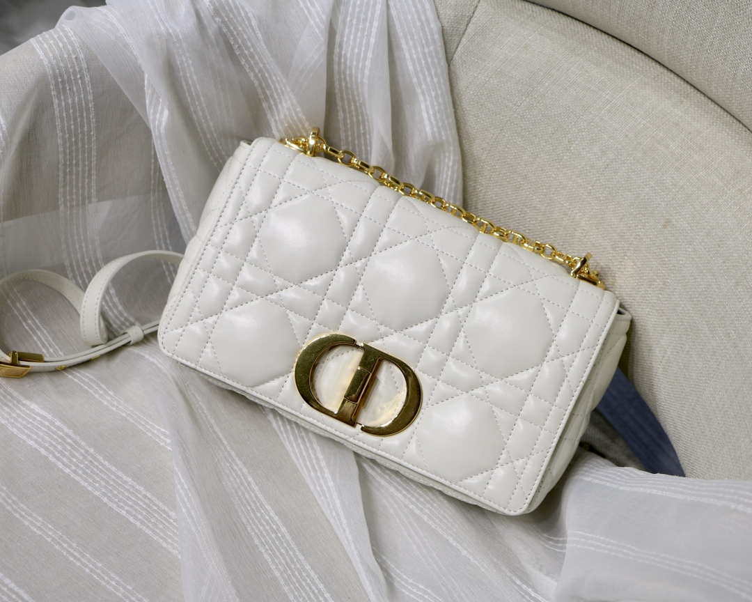Dior M9242 Medium Quilted Macrocannage Calfskin White - Default Title - View 1