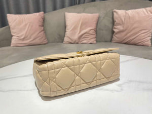 Dior M9242 Medium Quilted Macrocannage Calfskin Yellow - Default Title - View 2