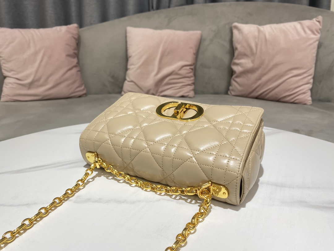 Dior M9242 Medium Quilted Macrocannage Calfskin Yellow