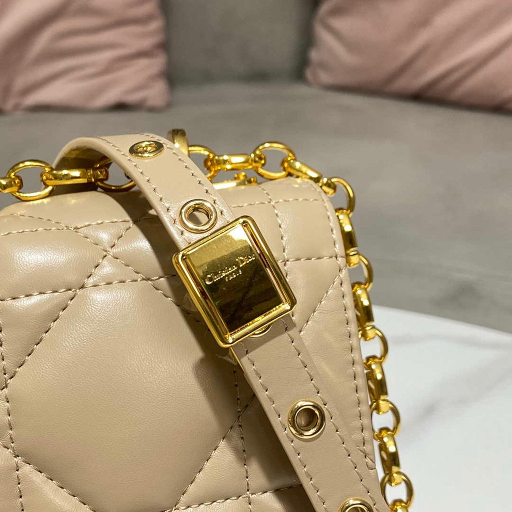 Dior M9242 Medium Quilted Macrocannage Calfskin Yellow