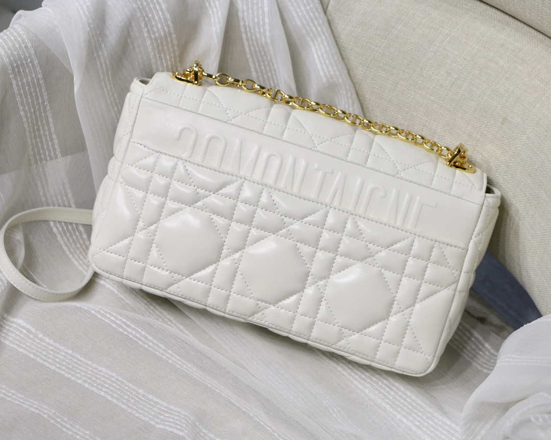 Dior M9243 Large Quilted Macrocannage Calfskin White with Gold Logo - Default Title - View 5
