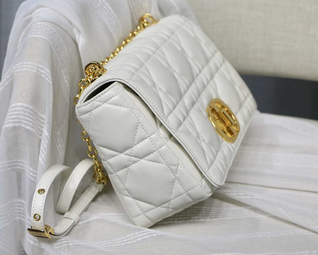 Dior M9243 Large Quilted Macrocannage Calfskin White with Gold Logo - Default Title - View 6