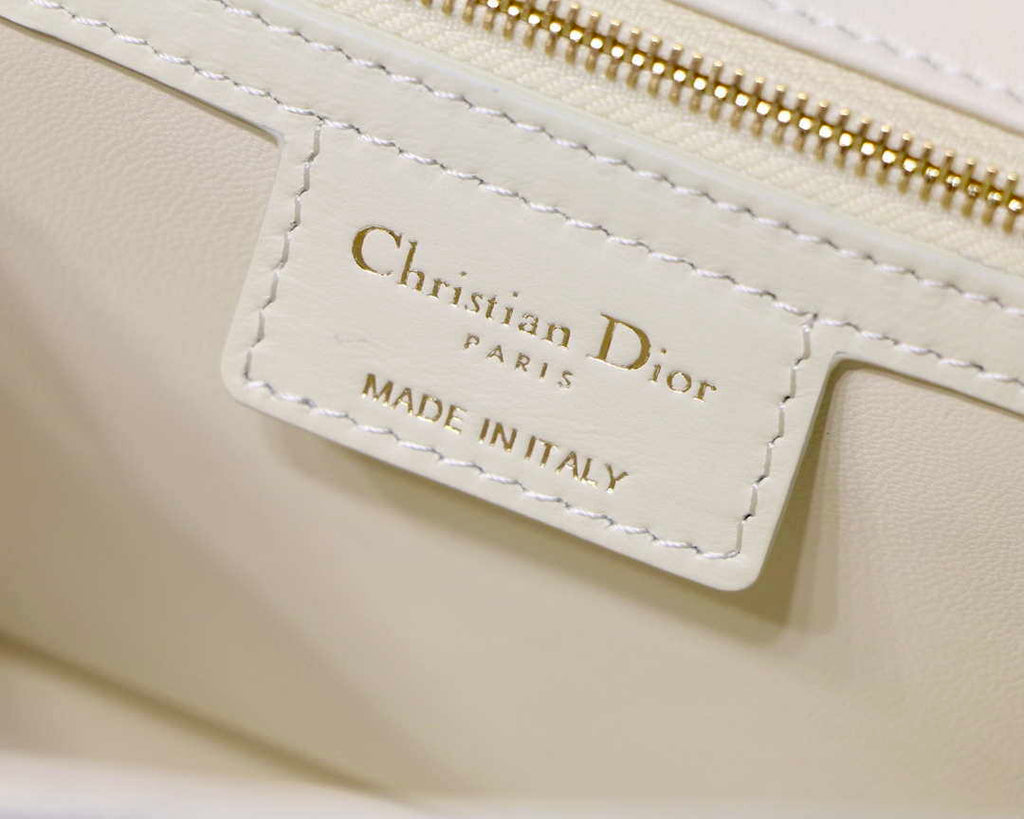 Dior M9243 Large Quilted Macrocannage Calfskin White with Gold Logo