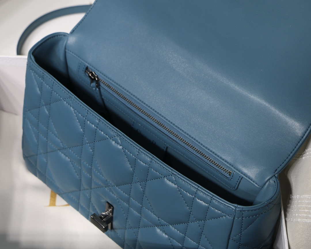 Dior M9243 Large Quilted Macrocannage Calfskin Blue - Default Title - View 8