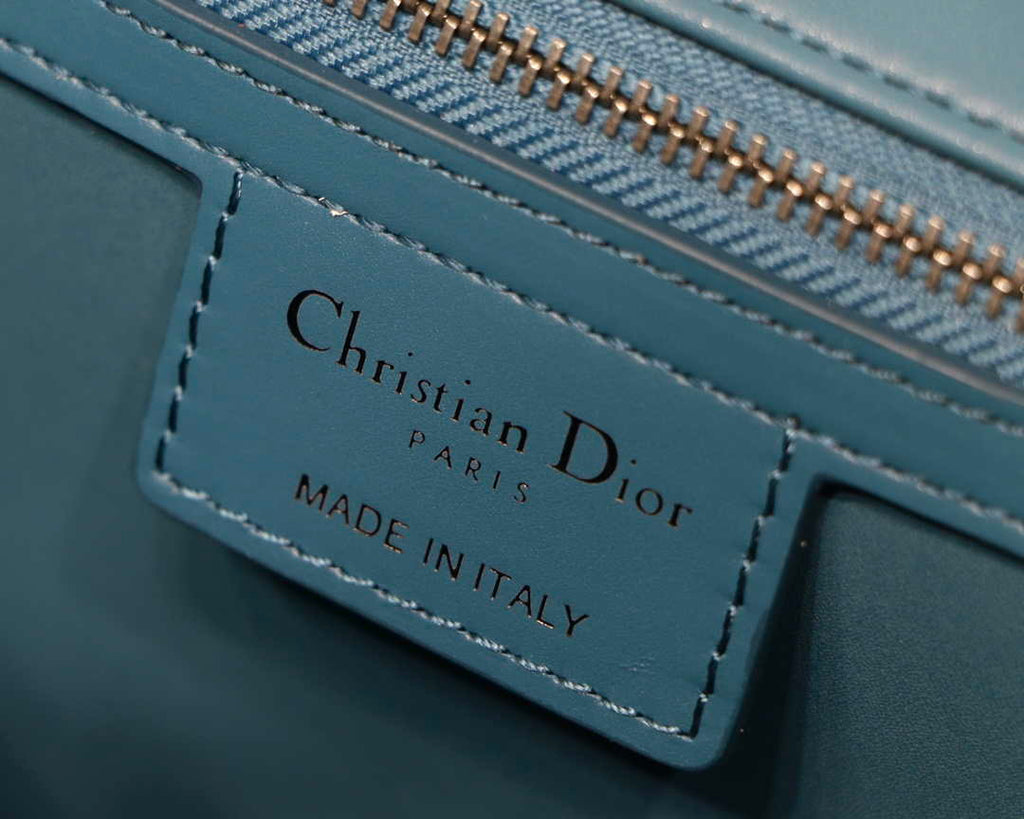 Dior M9243 Large Quilted Macrocannage Calfskin Blue