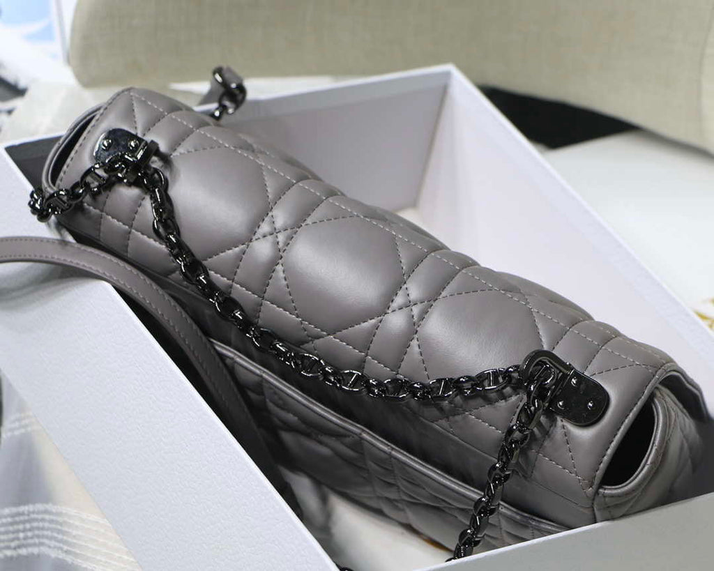 Dior M9243 Large Quilted Macrocannage Calfskin Gray