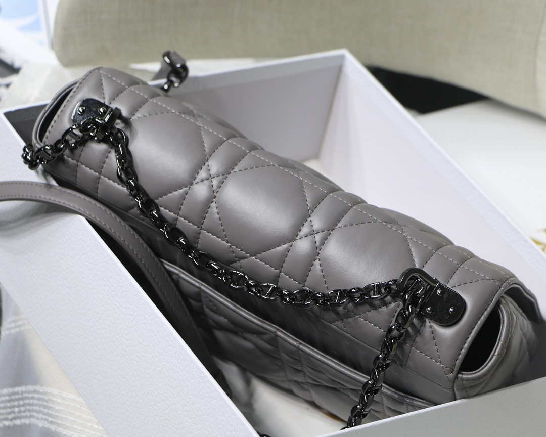 Dior M9243 Large Quilted Macrocannage Calfskin Gray - Default Title - View 5